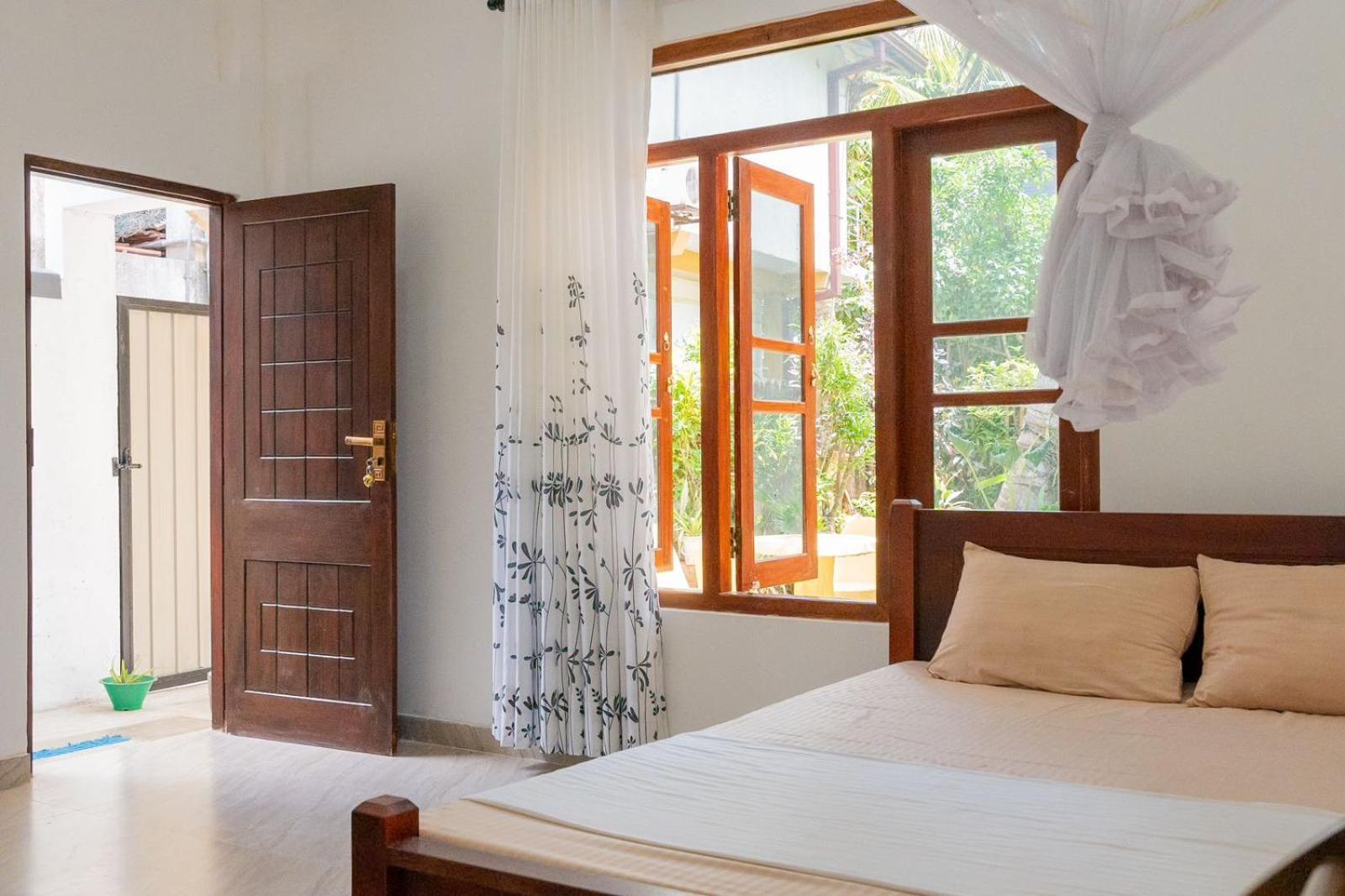 Lakru Home Stay Велигама Экстерьер фото